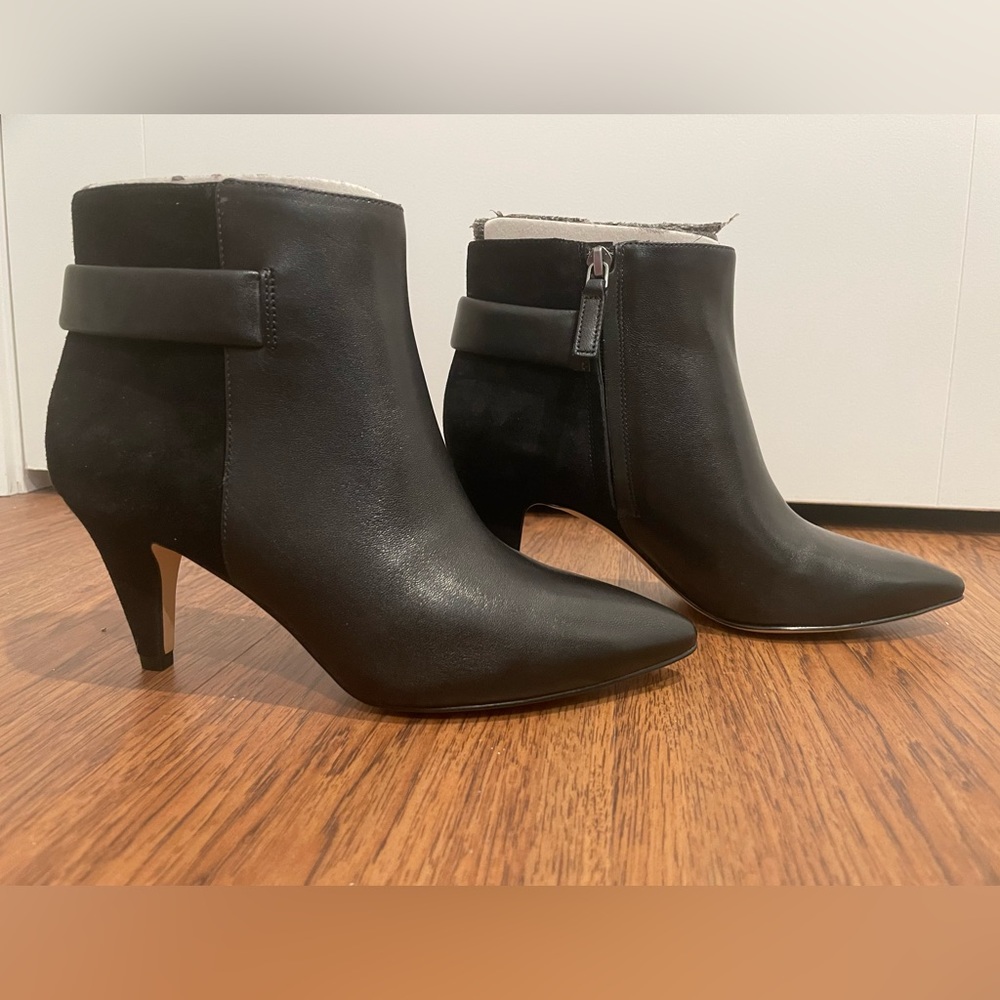 Nine West Jaison Bootie. Black leather and suede.